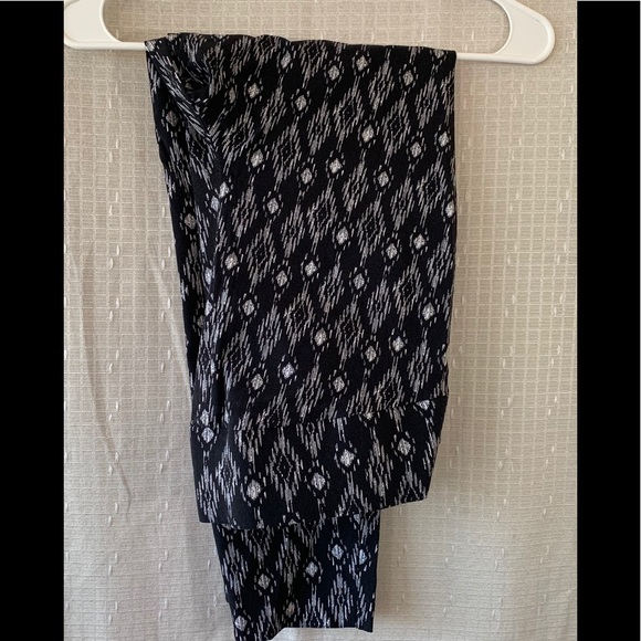 Torrid Cropped Ikat Print Pixie Pant - Picture 4 of 8